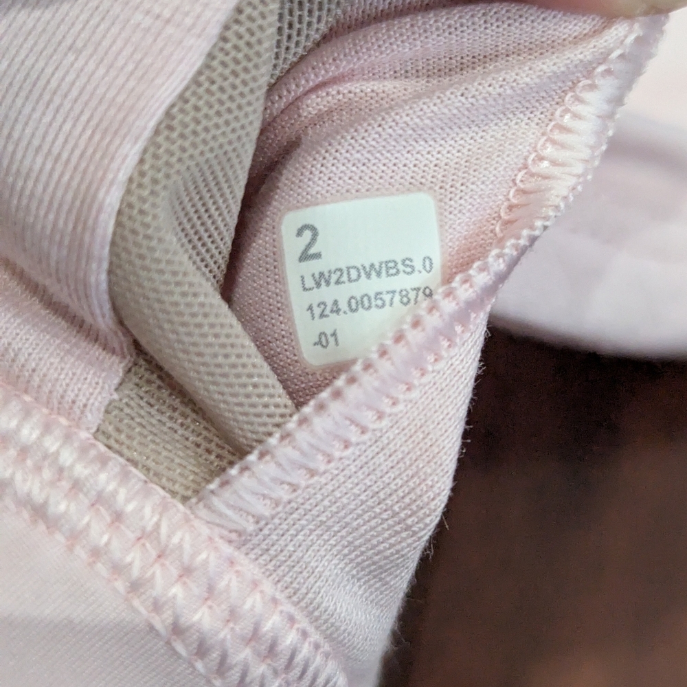Lululemon Envital Bra *Medium Support, Strawberry Milkshake - size 2 - Picture 10 of 10